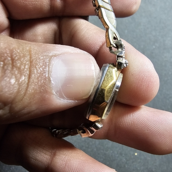 Vintage Pierre Vallee Cockatil Watch Gold Tone Not Working For Parts Or Repair s - Picture 4 of 8